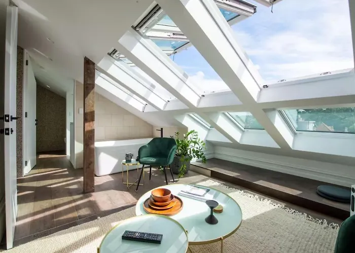 The Attic - Luxury Harbourside Suite